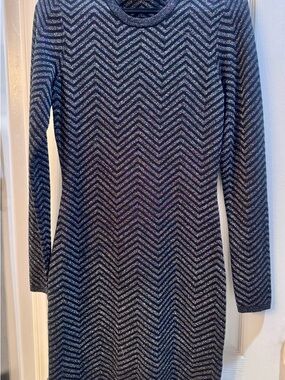 Black Silver Metallic Chevron Long Sleeve Knit Dress